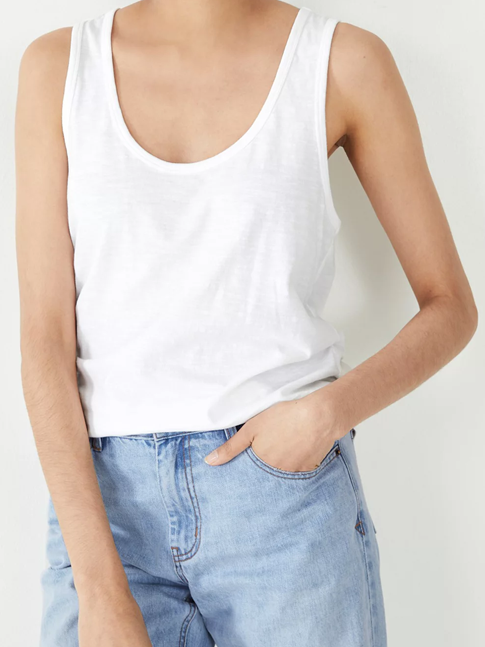 WHITE VEST-2